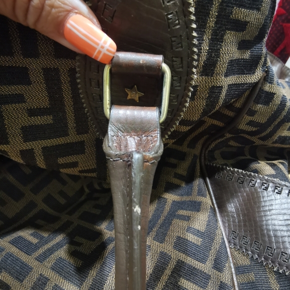 (sold)100% Authentic Fendi De Jour Large Zucca - Picture 16 of 16